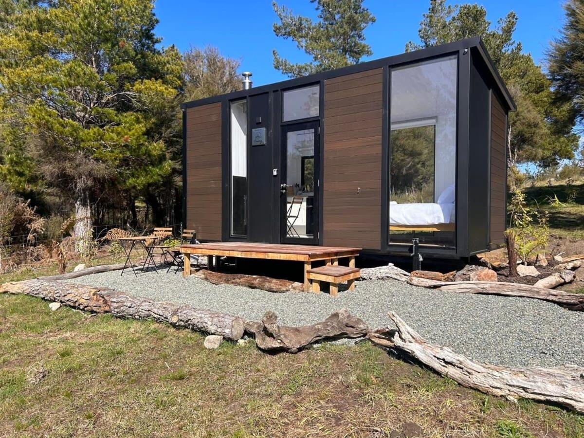 Ruru Tiny House By Tiny Away Rangihaeata Exterior foto